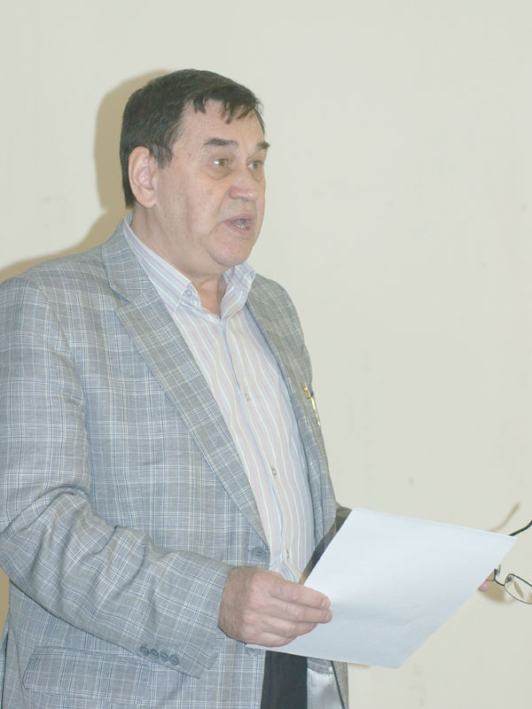 Выступает оппонент Залаев Г.З., д.т.н., проф. кафедры ЭДАТ